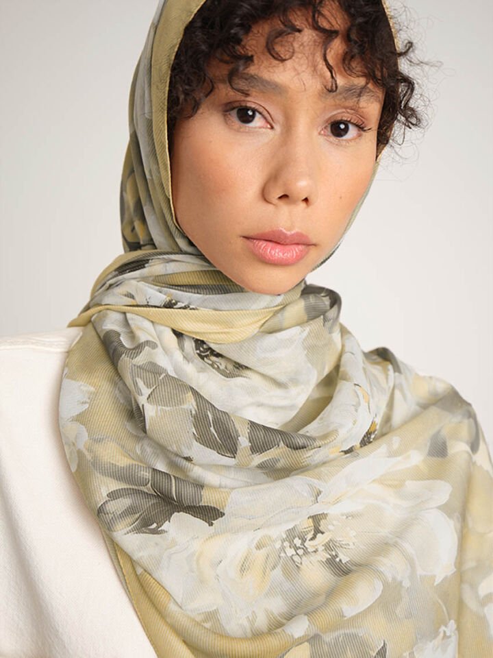 Mahperi  Çiçek Desenli Tek Taraflı Şal - Sarı