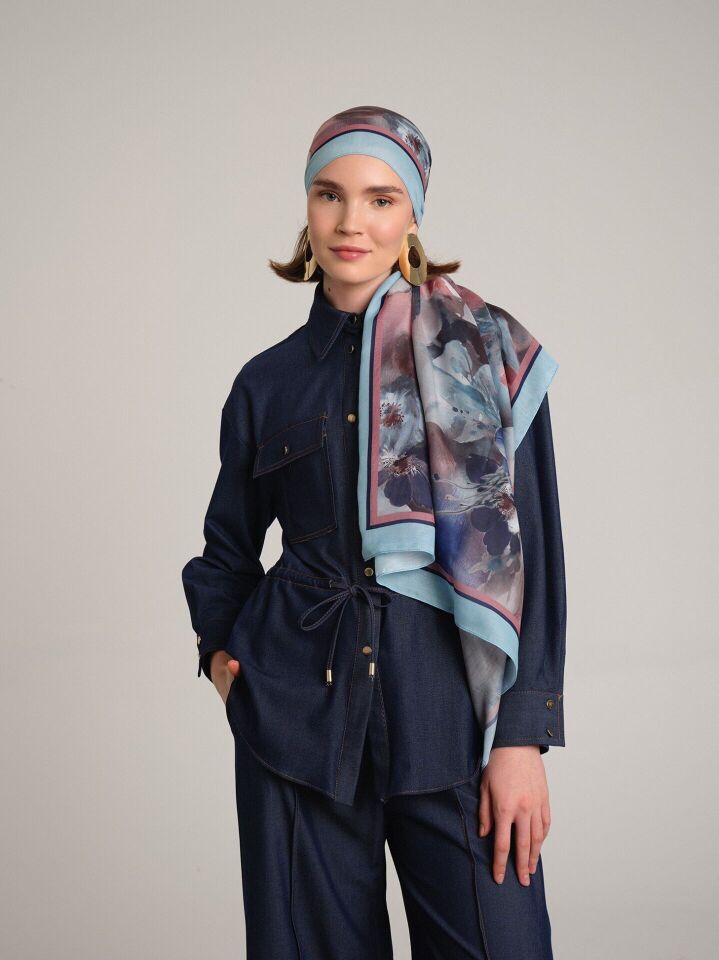 Hâle Çiçek Desenli Tek Taraflı Şal - Mavi Lacivert