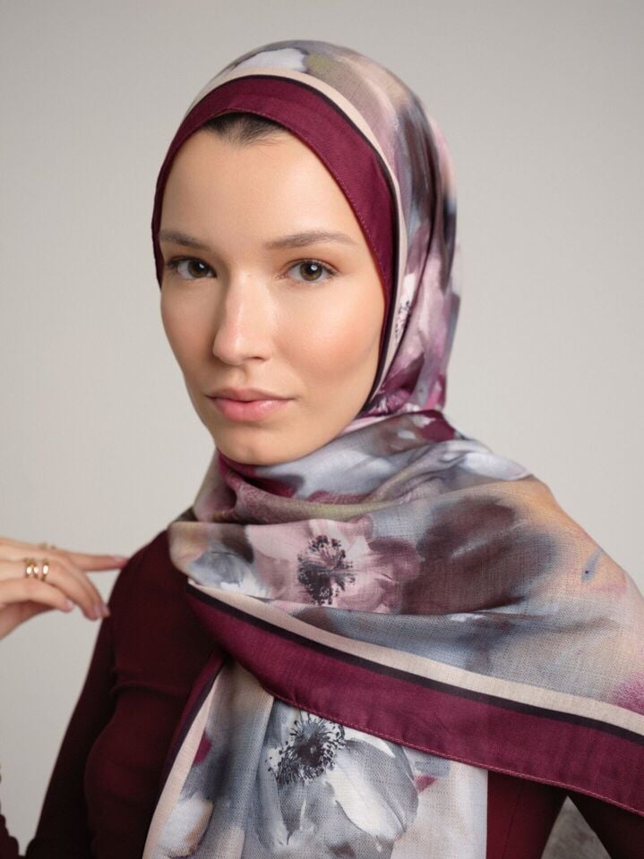 Hâle Çiçek Desenli Tek Taraflı Şal - Bordo
