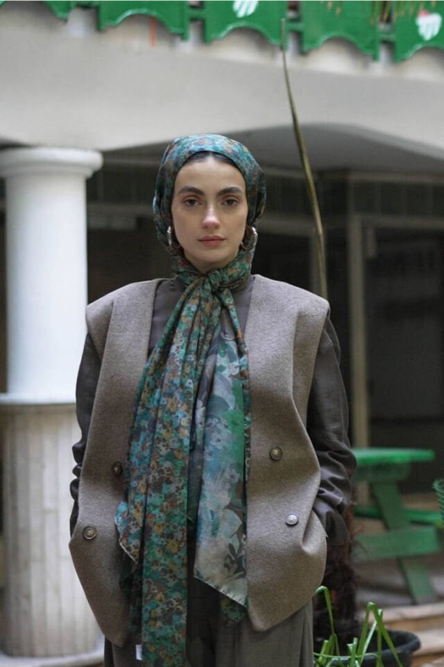 Menekşe Koleksiyonu Çiçek Desenli Çift Taraf Şal - Yeşil