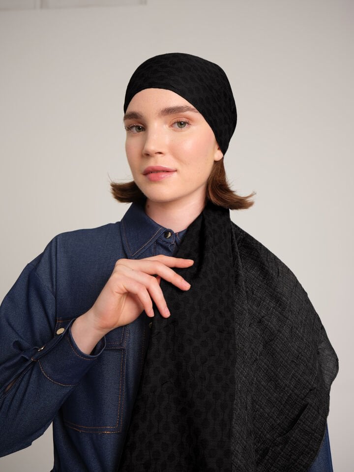 Katre-i Zerâfet Monogram Düz Desenli Çift Taraflı Şal - Siyah