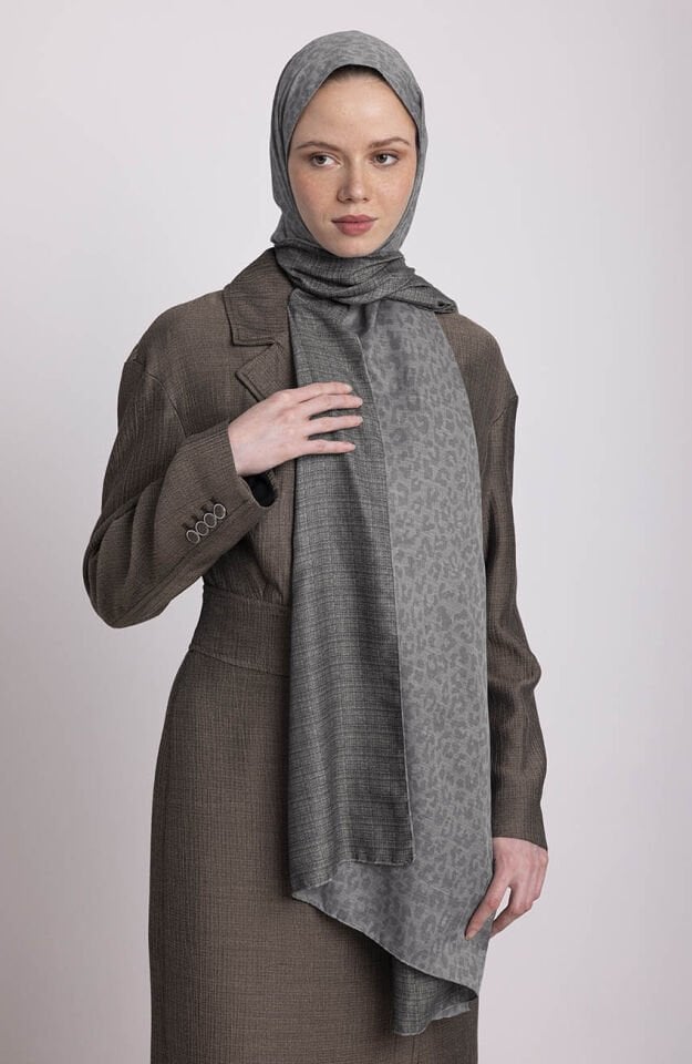 Barçın Leopar Desenli Çift Taraflı Şal - Açık Gri