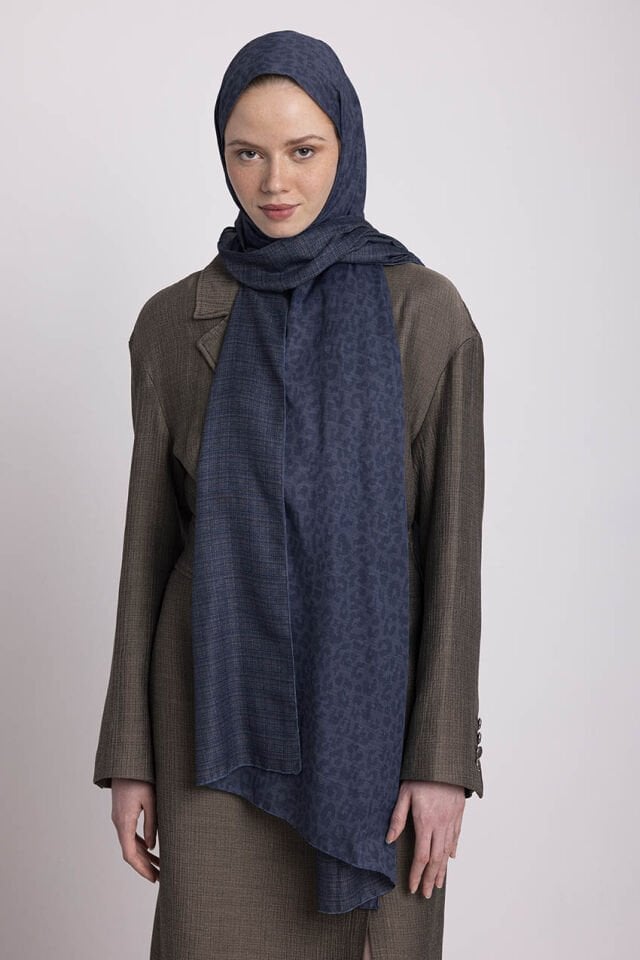 Barçın Leopar Desenli Çift Taraflı Şal - Lacivert