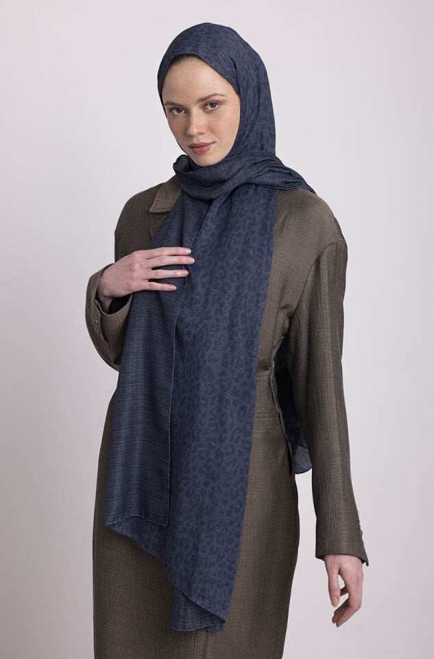 Barçın Leopar Desenli Çift Taraflı Şal - Lacivert