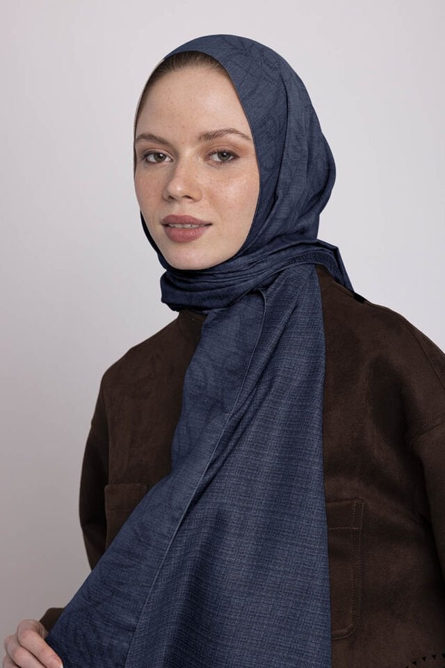 Şebnem Hattı Monogram Desenli Çift Taraflı Şal - Lacivert