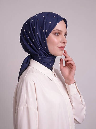 Puan Desenli Tek Taraflı Eşarp Lacivert 75-10