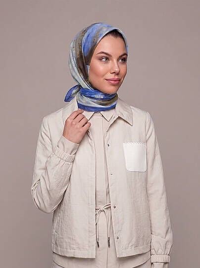 Fırça Hâlesi Puanlı Soyut Desenli Çift Taraflı Eşarp Mavi 76-04