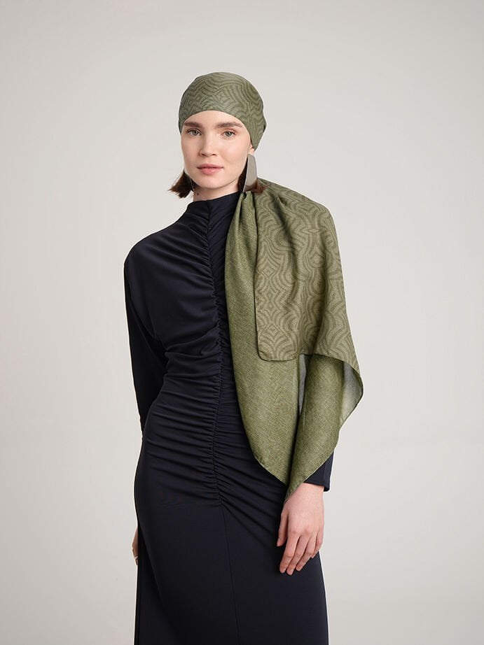 Şiraze Monogram Düz Desenli Çift Taraflı Şal - Yeşil